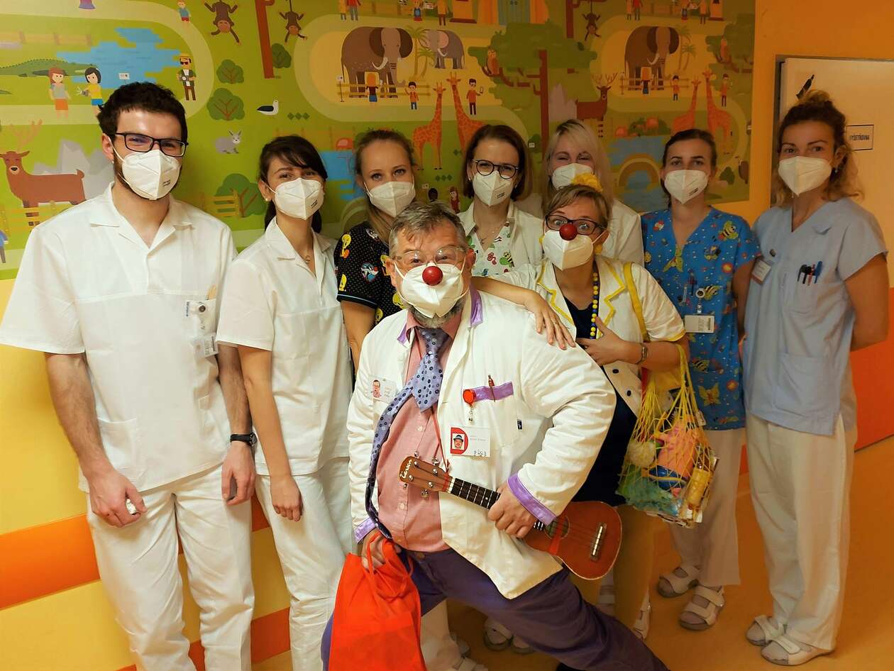 Zdravotní klauni jsou nedílnou součástí nemocnic. 