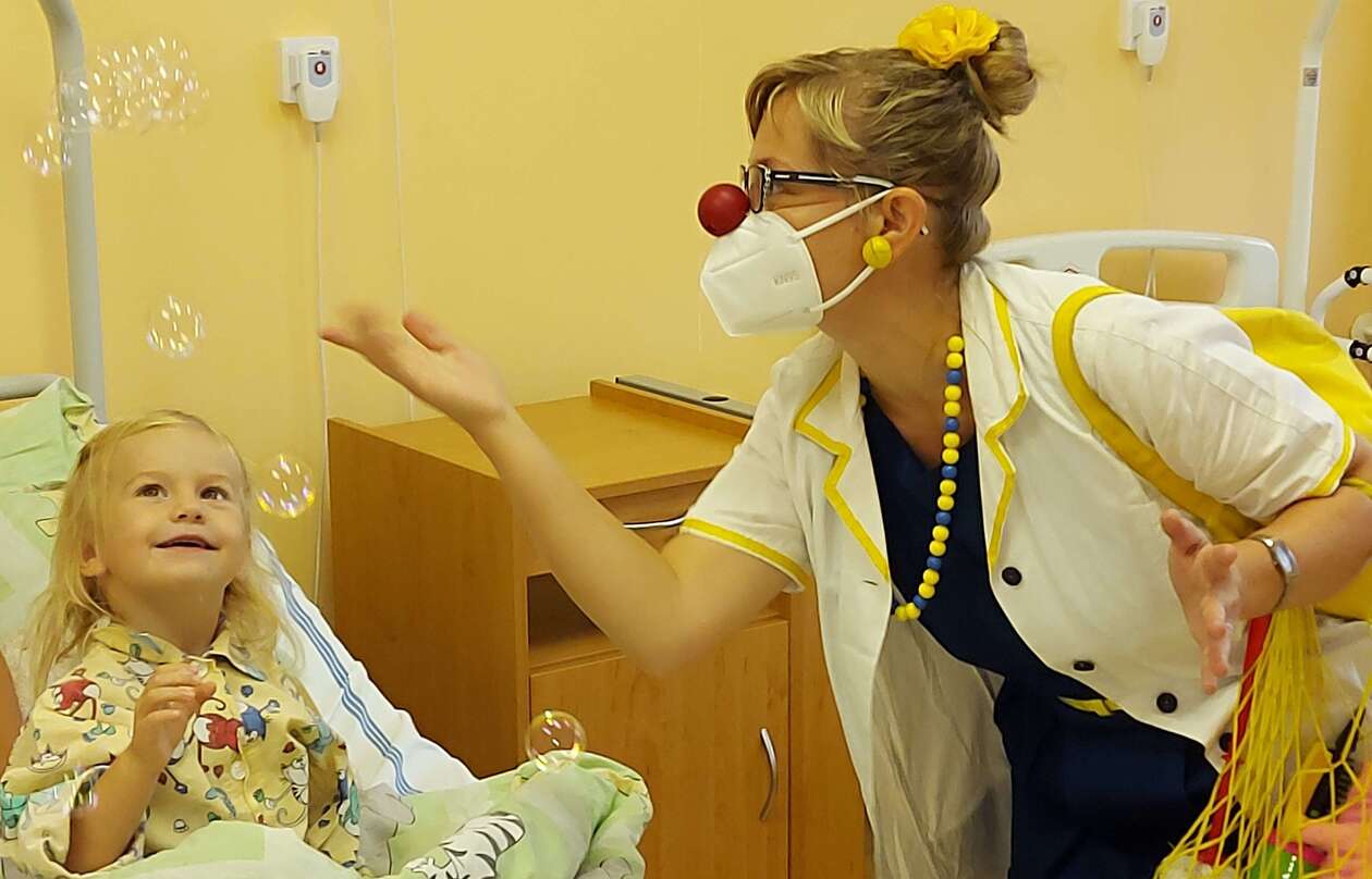 Zdravotní klauni jsou nedílnou součástí nemocnic. 